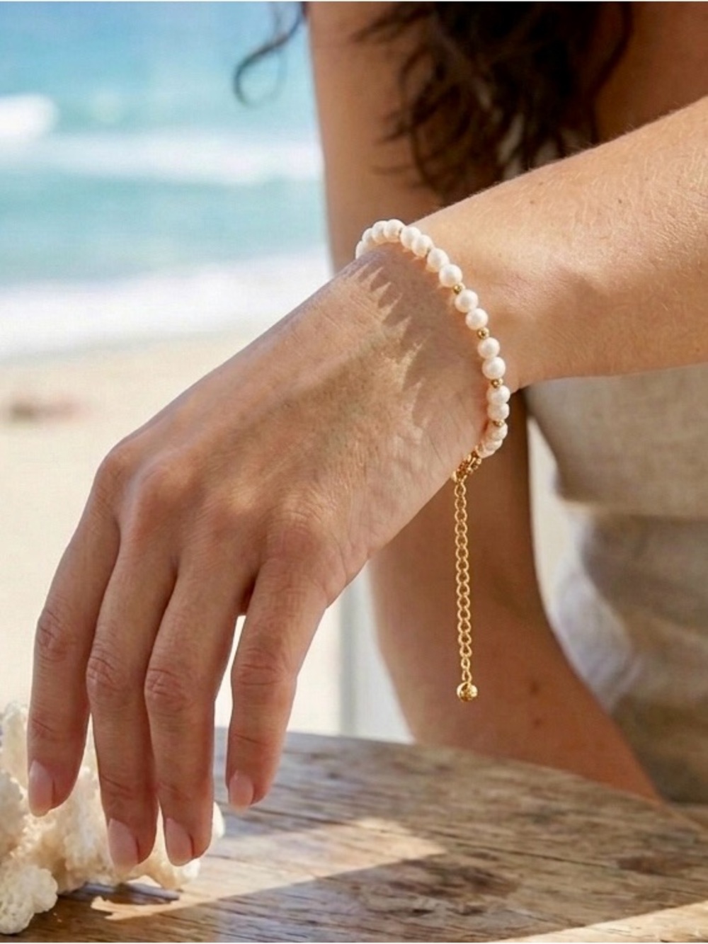 Elegant pearl adjustable bracelet